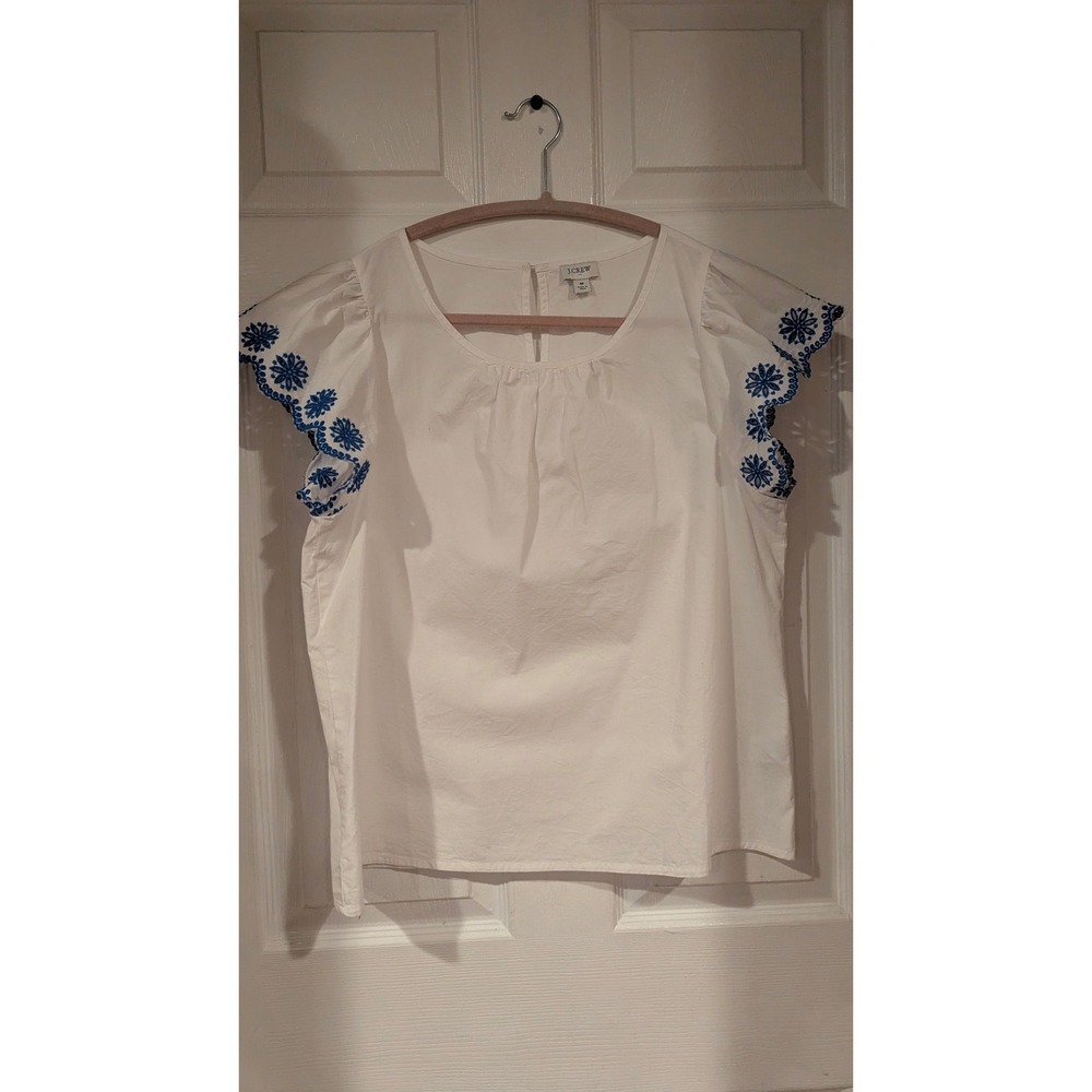 J.Crew Flutter Sleeve Top M White Blue Embroidered Cotton Scallop Boho Coastal - Picture 2 of 5